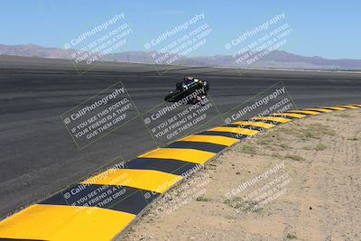 media/May-06-2024-Moto Forza (Mon) [[b33359f27d]]/1-Advanced/Session 2 (Bowl)/